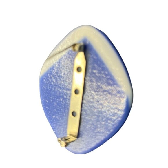 Blue & White Glass Brooch Pin A10 - Picture 3 of 5